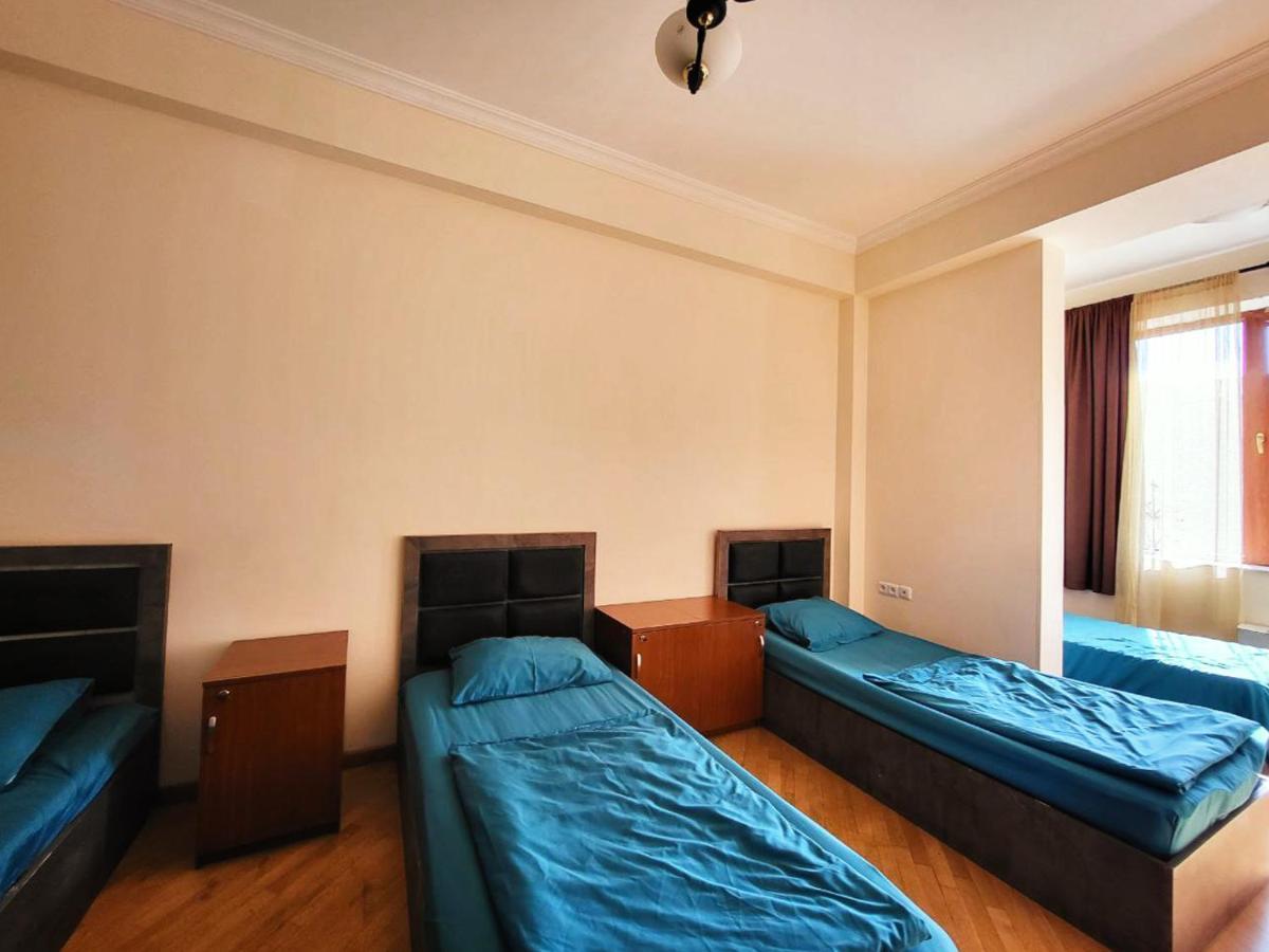 Arevahostel&Apartment Jerevan Exteriör bild